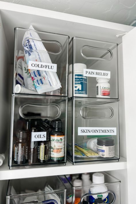 Medicine Kit Organization, Hall Closet Organization Medicine, Ways To Organize Medicine, Ideas For Medicine Storage, First Aid Closet Organization, Medicine Shelf Storage Ideas, Ways To Organize Medicine Cabinet, Ideas To Store Medicine, Organization Medicine Cabinet