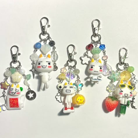 #jewelry #handmade #handmadejewelry #cute #kawaii #toroinoue #toro #fairycore #fairy #cottagecore #cottage #charms Toro Inoue Charm, Toro Inoue Keychain, Toro Keychain, Kawaii Keychain, Toro Inoue, Pearl Crafts, Bullet Journal Banner, Fairy Cottagecore, Fairycore Fairy