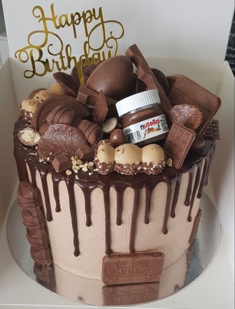 Chocolate 18th Birthday Cake, Nutella Birthday Cake, Oreo Torte, Candy Birthday Cakes, Birthday Cake Decorating Ideas, Chocolate Cake Designs, Unique Birthday Cakes, Nutella Cake, Cupcake Cake Designs