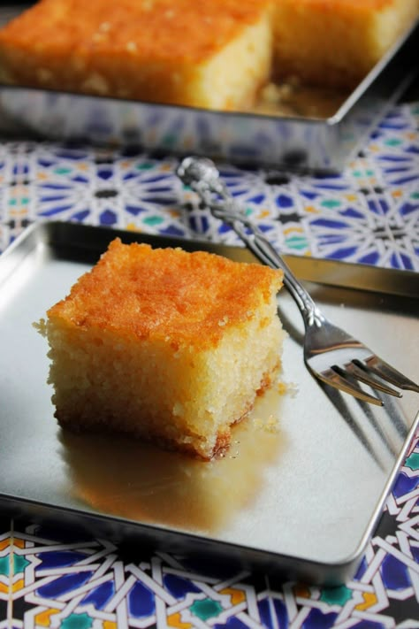 Semolina Cake Recipe, Turkish Recipes Desserts, Lebanese Desserts, Arabic Dessert, Semolina Cake, The Old Curiosity Shop, Middle Eastern Desserts, Turkish Desserts, Greek Sweets