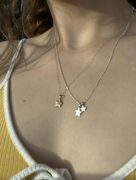 Star Necklaces, Dope Jewelry, Funky Jewelry, Jewelry Lookbook, Fancy Jewelry, Jewelry Outfit, 가을 패션, Girly Jewelry, Jewelry Inspo