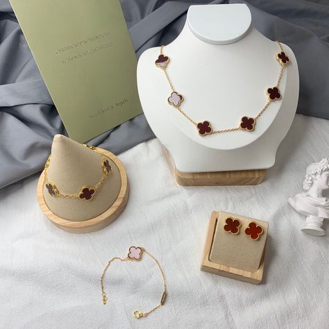 Necklace +earring+bracelet Gold Plated Bracelets, Van Cleef Arpels, Van Cleef, Necklace Earring Set, Bracelet Necklace, Jewelry Branding, Jewelry Set, Earring Set, Luxury Branding