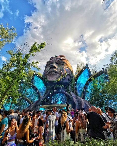 Tomorrowland Themed Party, Tommorowland Festival Aesthetic, Tomorrowland Aesthetic, Festival Stage Design, Spiritual Festival, Tomorrowland Music Festival, Tomorrowland Festival, Trance Party, Boom Festival