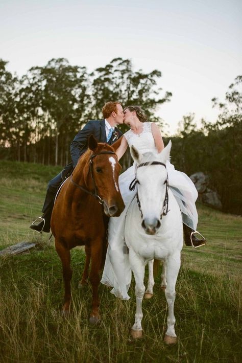 Super romantic Horseback Country style wedding. The Bride and Groom share a kiss on their horses.  Gorgeous country wedding location near Sydney, NSW. http://www.chapmanvalleyhorseriding.com/australian-country-horseback-wedding/   White horse. Horseback wedding. Romantic wedding. Outdoor wedding. Unique wedding. Wedding Ideas. Horseback Wedding, Wedding Horses, Horses Wedding, Wedding Horse, Wedding Transport, Equestrian Wedding, Australian Country, Horse Wedding, Wedding Transportation