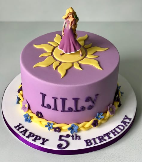 Rapunzel Birthday Cake for Girls Tangled Rapunzel Cake Birthday, Rapunzel Bday Cake, Rapunzel Birthday Cakes, Tangled Birthday Party Cake, Tangled Cake Ideas, Tangled Cake Rapunzel, Rapunzel Birthday Party Cake, Birthday Cake Rapunzel, Rapunzel Cake Ideas