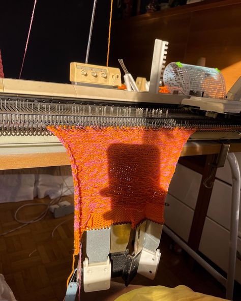 knitting machine with orange and pink jacquard tension square knitted on the machine Knitting Machine Aesthetic, Machine Aesthetic, Background Sunset, Filler Ideas, Aesthetic Knitting, Aesthetic Collection, Instagram Background, Accessories Inspiration, Knitting Machine