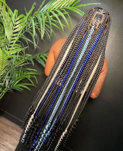 3 Color Box Braids Black Women, Cute Colored Knotless Braids, Blue And Black Small Knotless Braids, Blue Black And Blonde Box Braids, Large Knotless Braids Hairstyles Color, Cute Color Braids For Black Women, Black Blue And Blonde Knotless Braids, Jumbo Knotless With Color, Large Color Knotless Braids