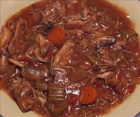 Rabbit stew. For when BBQ bunny doesn't cut it. The ingredients are measured in metric, but the website provides a conversion button to switch it to US. Rabbit Stew Recipe, Easy Rabbit Recipe, Squirrel Recipes, Cooking Rabbit, Rabbit Recipe, Rabbit Recipes, Rabbit Meat, Rabbit Stew, Game Meat