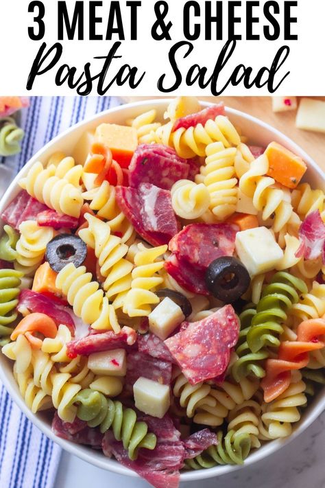 This Classic Italian Pasta Salad is bright, fresh and is packed with flavor! There are 3 different Italian meats and cheeses in this salad. This will make the perfect addition to any summer BBQ or party! #meat #cheese #pastasalad #bbq #pasta #salad #easyrecipes Classic Italian Pasta Salad, Bbq Pasta, Classic Italian Pasta, Homemade Marinara Sauce, Best Pasta Dishes, Italian Pasta Salad, Antipasto Salad, Quick Side Dishes, Homemade Gnocchi