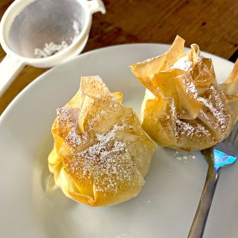 Tasty Filo custard parcels - bougatsa — A traditional Greek dessert with set custard wrapped in filo pastry parcels.[...... Filo Dessert, Secret Supper, Greek Dessert, Custard Desserts, Filo Pastry, Greek Desserts, Muffin Tray, Pastry Sheets, Latest Recipe