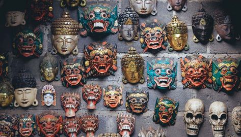 Bali Souvenirs, Balinese Decor, Best Souvenirs, Noh Mask, Bali House, Traditional Market, Wax Resist, Souvenir Shop, Rattan Bag