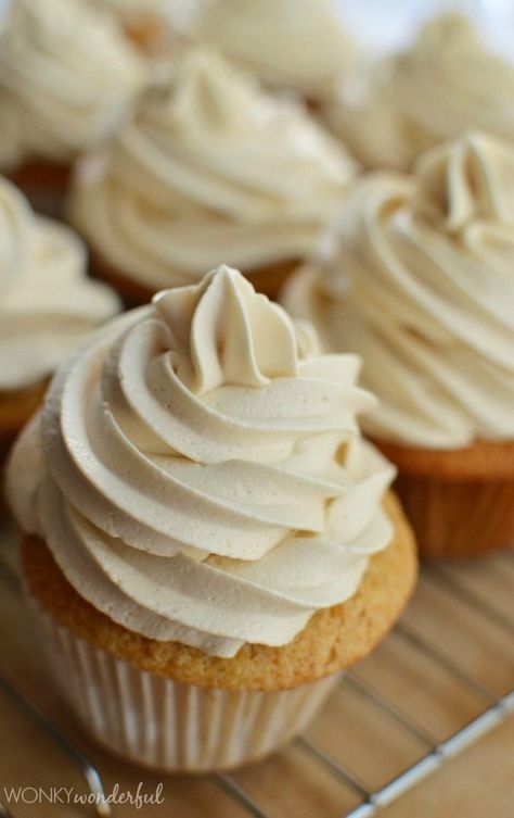 Bourbon Cupcake Recipe with Maple Buttercream and Bourbon Maple Glazed Bacon - Game Day Dessert for Men - wonkywonderful.com Buttermilk Icing Recipe, Buttermilk Frosting Recipe, Buttermilk Icing, Bourbon Cupcakes, Booze Cake, Buttermilk Frosting, Stand Mixer Recipes, Maple Extract, Maple Icing