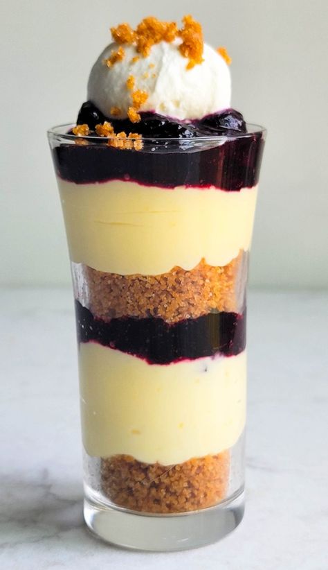 Lemon Blueberry Parfait Lemon Blueberry Parfait, Blueberry Parfait, Chocolate Parfait, Graham Cracker Recipes, Lemon Curd Recipe, Lemon Custard, Blueberry Compote, Mousse Dessert, Curd Recipe