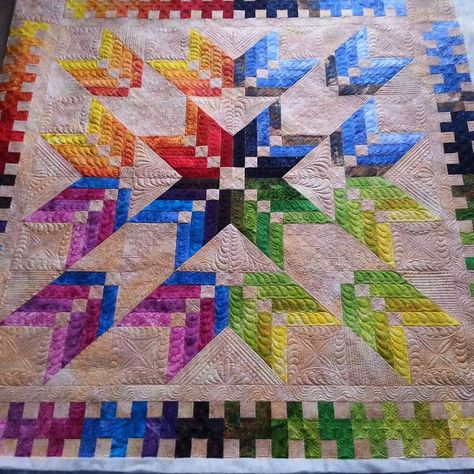 Customer quilt returned yesterday. This is the Missouri Star Binding Tool  Star… Binding Tool Star Quilt, Braided Star, Braid Quilts, Binding Tool, Missouri Star Quilt Tutorials, Quilt Borders, Bright Quilts, Freemotion Quilting, Binding Tutorial