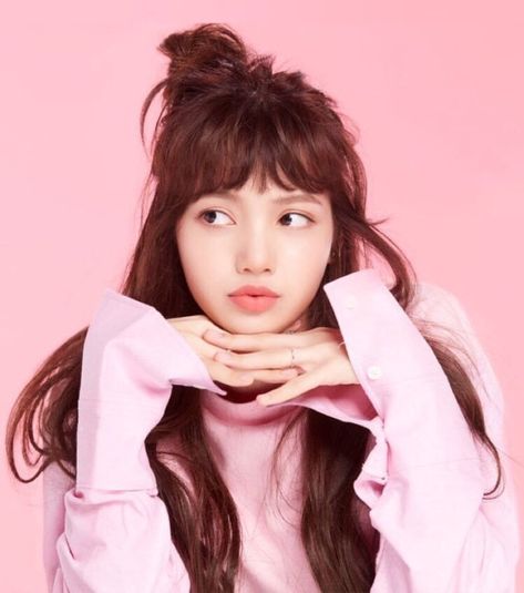 Lisa Manoban Birthday, Real Name, Age, Weight, Height, Family, Boyfriend(s), Bio & More Hyun A, Lisa Bp, Lisa Blackpink Wallpaper, Lisa Rosé, Jennie Lisa, Kim Jisoo, Blackpink Photos, Blackpink Fashion, Lalisa Manoban