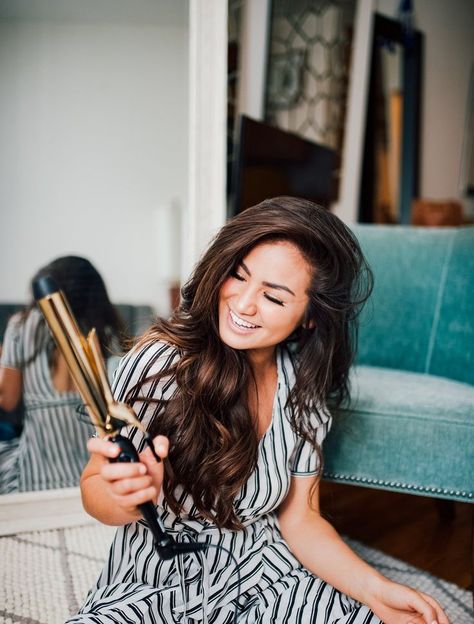 Caila Quinn, Curl My Hair, Hair Tool Set, Natural Looking Curls, Curling Tools, Pro Hair, Long Lasting Curls, City Lifestyle, Long Curls