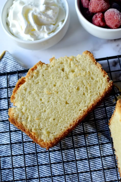 Pound Cake Gluten Free, Gluten Free Pound Cake, Gluten Free All Purpose Flour, Cake Gluten Free, Sour Cream Pound Cake, Sour Cream Cake, Cream Butter, Gluten Free Cake, Cream Cakes