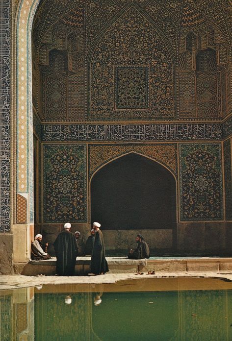 Inge Morath, Mosque Art, Arab Culture, Al Andalus, Room Prints, Islamic Culture, Two Worlds, Islamic Artwork, Eastern Art