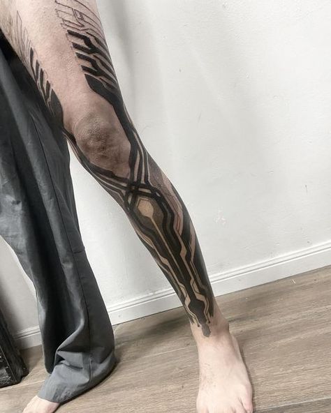 Cyberpunk Leg Tattoo, Sci Fi Tattoo, Tech Tattoo, Gear Tattoo, Cyberpunk Tattoo, Punk Tattoo, Optical Illusion Tattoo, Cyborgs Art, Blackout Tattoo