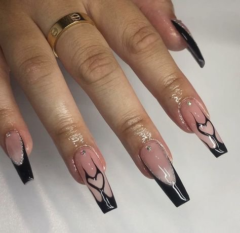 Gel X Black Nails, Grunge Coffin Nails, Alternative Nails Acrylic, Cute Nails Acrylic Aesthetic, Gel Coffin Nail Designs, Aries Inspired Nails, Nail Diamond Design, Grunge Nails Ideas, Cute Grunge Nails