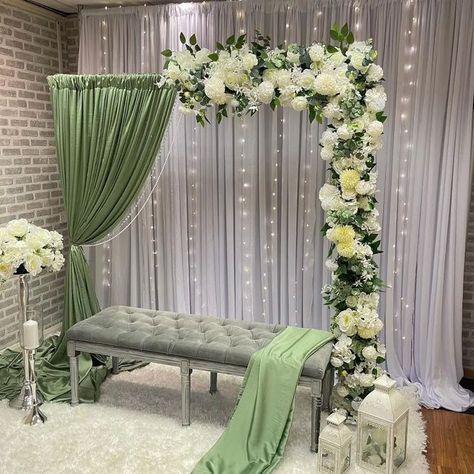 Radiance Events on Instagram: "Simple and elegant pinky decor 🌺 . . . . . . #weddingdecor #decorlovers #decorationideas #decoration #weddinglook #weddingplanner #radianceevents #eventplanner #plannerlife #weddingplanner #weddingsjunction #weddingphotography @weddings.junction @wedmegood" Very Simple Wedding Decor, Dua Khair Decoration At Home, Dua E Khair Decoracion, Simple Decoration For Engagement, Wedding Simple Decoration, Roka Ceremony Decoration, Simple Nikkah Decor At Home, Simple Event Decor, Wedding Indoor Decoration