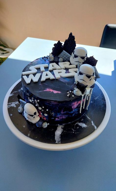 Star Wars Galaxy Cake, Starwars Birthday Cake Ideas, 30 Birthday Ideas For Men Cake, Starwars Cakes Birthday, Simple Star Wars Cake, Star Wars Darth Vader Cake, Star Wars Cake Ideas, Stormtrooper Cake, Star Wars Torte