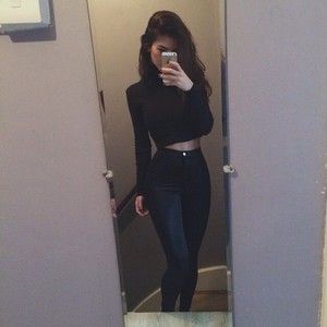 perfect body Tumblr Looks Black, Tomboy Fashion, Outfit Goals, Looks Style, Grunge Outfits, Outfits Casuales, Wearing Black, Teen Fashion, Look Fashion