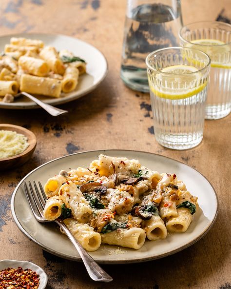 Creamy chicken rigatoni with mushrooms, spinach and lots of freshly grated Parmesan cheese. Cooked, styled, photographed and edited by me. Chicken Rigatoni, Rigatoni Pasta, Rigatoni, Creamy Chicken, Chicken Pasta, Parmesan Cheese, Grated Parmesan Cheese, Pasta Salad, Parmesan