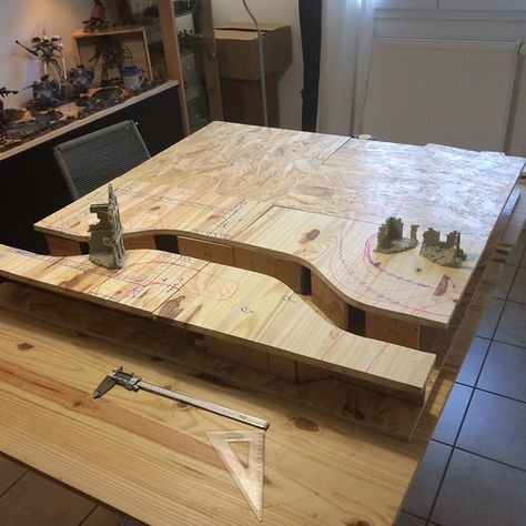 Mordheim Table – Malval project – Simple as War Mordheim Table, Modular Table, I Know It, Model Making, Wood Boxes, Pallet Coffee Table, Four Square, Your Eyes, The Internet