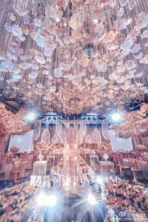 Debut Venue Design, Pelaminan Aesthetic, Tempat Wedding, Debut Venue, Decorasi Wedding, 18th Debut Theme, Debut Decorations, Debut Theme Ideas, Debut Themes