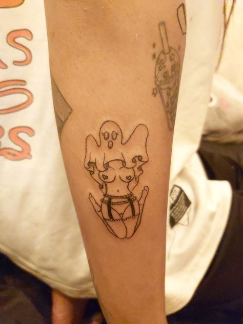 #tattoo #ghostgirl #aesthetic #cute Ghost Girl Tattoo, Ghostmane Tattoo, Skateboard Tattoo, Mens Body Tattoos, Geometric Tattoo Sleeve Designs, Third Eye Tattoos, Simple Tattoos For Guys, Wonderland Tattoo, Ghost Girl