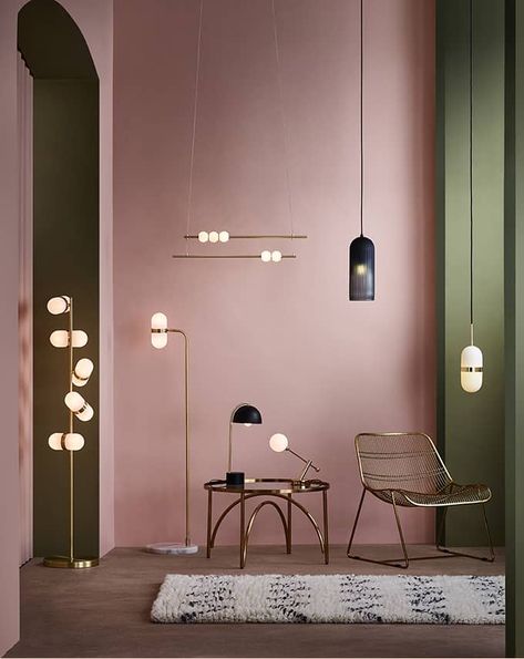 Mauve Wall Color Living Room, Fushia Bedroom Decor, Brick Wall Color Ideas Living Room, Mauve Interior Design, Bedroom Ideas Wall Colors, Pink Panelling, Designer Bedroom Ideas, Pastel Wall Color Ideas, Wallpaper Bed