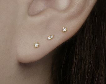 adaylike - Etsy Second Hole Earrings, Minimalist Earring, 2 Earrings, Lobe Piercing, Cartilage Earring, Cz Stud Earrings, Cartilage Earrings, Single Earring, Minimalist Earrings