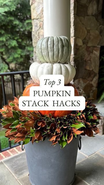 Outdoor Fake Flower Pot Ideas, Pumpkins In Pots, Stacked Pumpkins Porch, Stack Of Pumpkins, Large Garden Pots, Planter Arrangements, Pumpkin Stack, Summer Planter, Outdoor Thanksgiving