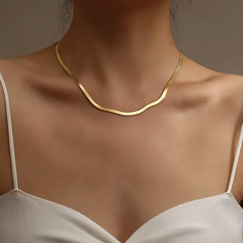 Alibaba.com Gold Flat Necklace, Herringbone Gold Necklace, Herringbone Chain Necklaces, Gold Prom Necklace, Flat Gold Necklace, Trendy Gold Necklace, Gold Herringbone Necklace, Flat Chain Necklace, Necklace Snake Chain