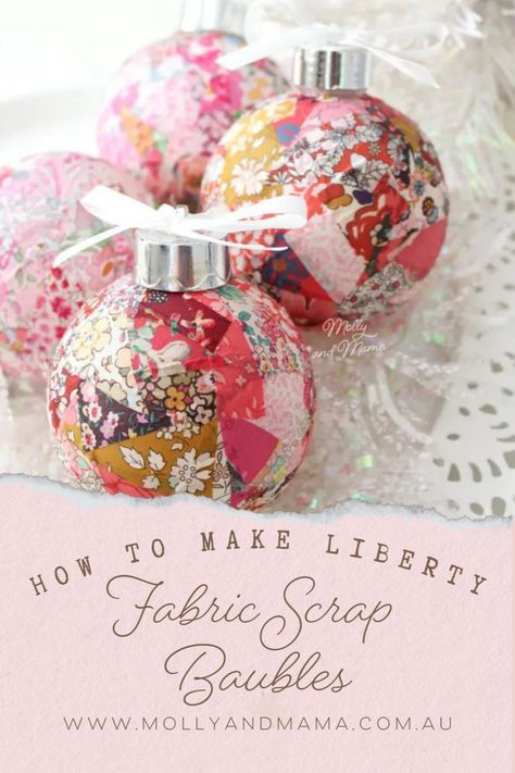 Download the free and easy instructions to cover your own baubles or ornaments with your favourite fabric scraps, and create gorgeous personalised Christmas decorations for your tree. Quilters Candy, Christmas Sewing Crafts, Liberty Christmas, Fabric Christmas Ornament, Fabric Bookmarks, Rag Quilt Tutorial, Free Quilt Tutorials, Rag Quilt Patterns, Felt Sewing