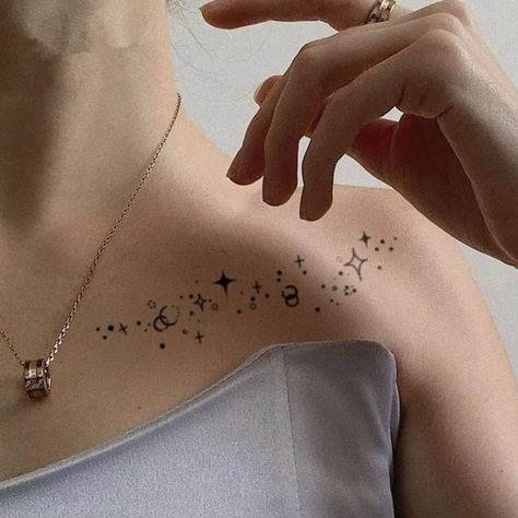 Space Drawings, Tattoos Geometric, Star Tattoo, Cute Tiny Tattoos, Collar Bone Tattoo, Discreet Tattoos, Subtle Tattoos, Halloween Tattoos, Elegant Tattoos