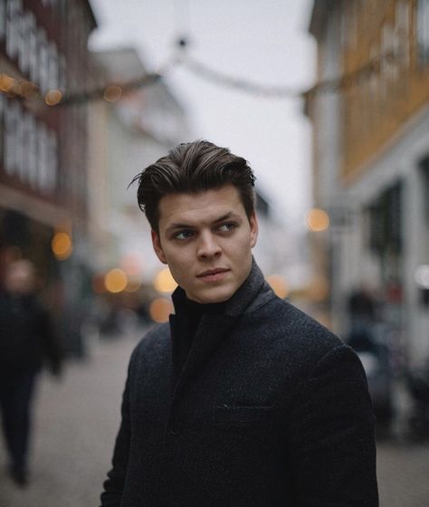 Wolf Haircut Men, Ivar Vikings, Alex Høgh Andersen, Ivar The Boneless, Alex Hogh Andersen, Alex Høgh, Vikings Ragnar, Viking Men, Vikings Tv