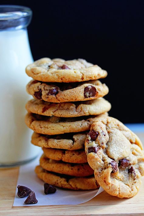 Chewy Chocolate Chip Cookies Recipe, A Glass Of Milk, Diy Easy Recipes, Perfect Chocolate Chip Cookies, Favorite Cookie Recipe, Chewy Chocolate Chip, Chewy Chocolate Chip Cookies, Best Chocolate Chip Cookie, Chip Cookie Recipe