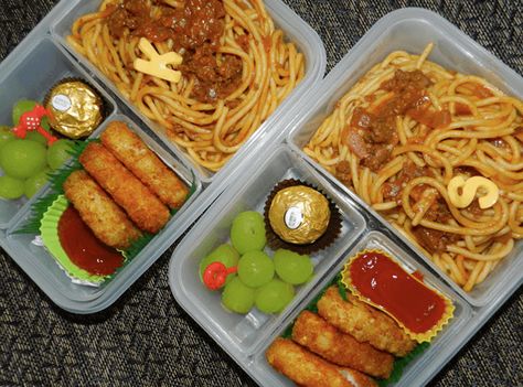 Spaghetti Bento, Daycare Lunch Ideas, Potato Nuggets, Homemade School Lunches, Bento Kids, Back To School Lunch Ideas, School Lunch Ideas, School Season, Spaghetti Sauce