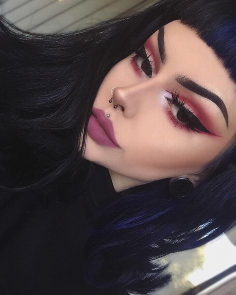 Gothic Baddie, Fit Me Matte And Poreless, Eye Shadow Makeup, Shadow Makeup, Brown Makeup, Alternative Makeup, Dark Makeup, Eye Makeup Art, Grunge Makeup