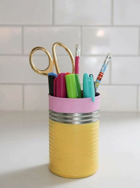 Pencil Pot Ideas, Tin Can Pencil Holder Diy, Classroom Pencil Pots, Chalkboard Wall Calendars, Pencil Vase, Back To School Organization, Pencil Holders, Diy Back To School, Pencil Storage