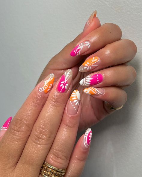 Nail Designs Tropical, Beach Nails Pink, Unique Summer Nails, Tropical Nail Art, Tropical Nail Designs, Summer Nails Designs, Beach Vacation Style, Spring Break Nails, Turquoise Nails