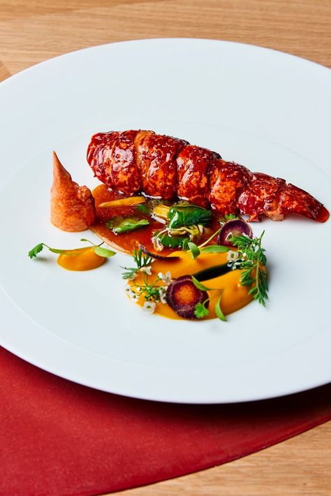 Tandoori Spice Recipe, Seafood Plating, Seafood Fine Dining, Fine Dining Starters, Chicken Jus, Coriander Oil, Tandoori Recipes, Lobster Recipe, Gourmet Food Plating