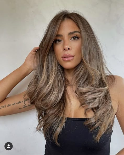 Brown Hair Inspo, Brunette Hair With Highlights, Brown Hair With Blonde Highlights, Brown Hair Balayage, Light Hair Color, Blonde Hair Looks, More Life, Brown Blonde Hair, Long Layered Hair