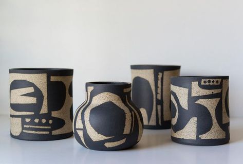 Black And White Ceramics, Nordic Pottery, Black And White Pottery, Pottery Plant Pots, Pottery Contemporary, Glaze Techniques, Black Paintings, Handmade Planter, Slab Pottery