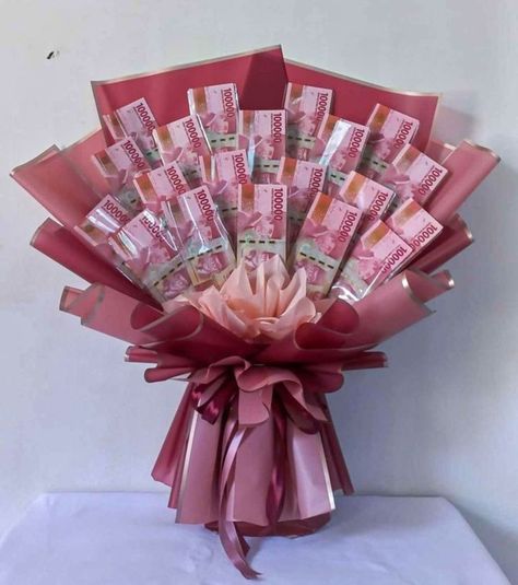 Buket uang cimahi bandung padalarang dan sekitarnya, Desain & Kerajinan Tangan, Lainnya di Carousell Bouqet Uang, Bucket Money, Buket Graduation, Bucket Uang, Apple Cider Vinegar Remedies, Diy Bouquet Wrap, Money Bouquet, Flower Bouquet Diy, Happy Birthday Pictures