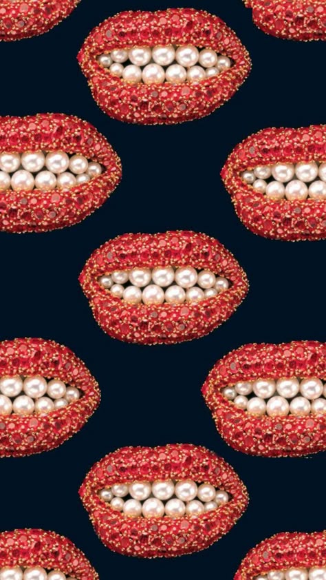 Jewelry of lips by Schiaparelli for a wallpaper Scaparelli Jewelry, Schiaparelli Moodboard, Schiaparelli Aesthetic, Pearls Aesthetic Wallpaper, Catholic Nails, Eccentric Clothes, Schiaparelli Jewelry, Funky Wallpaper, Jewelry Photography Styling