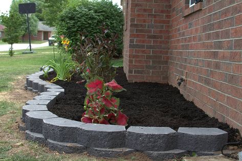 What Color Mulch Goes with A Red Brick House? - Homenish Front Yard Landscaping Ideas Red Brick House, Red Brick House Landscaping Front Yards, Red Mulch Landscaping, Red Mulch, Brown Brick Houses, Brown Mulch, Red Brick Exteriors, Mulch Landscaping, Brick Path