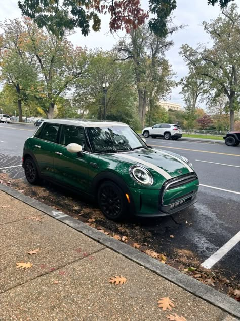 British Racing Green Mini Cooper, Green Mini Cooper Aesthetic, Cute Mini Cooper, Mini Cooper Green, Mini Cooper Aesthetic, Green Mini Cooper, White Mini Cooper, Cooper Aesthetic, Car Mini Cooper